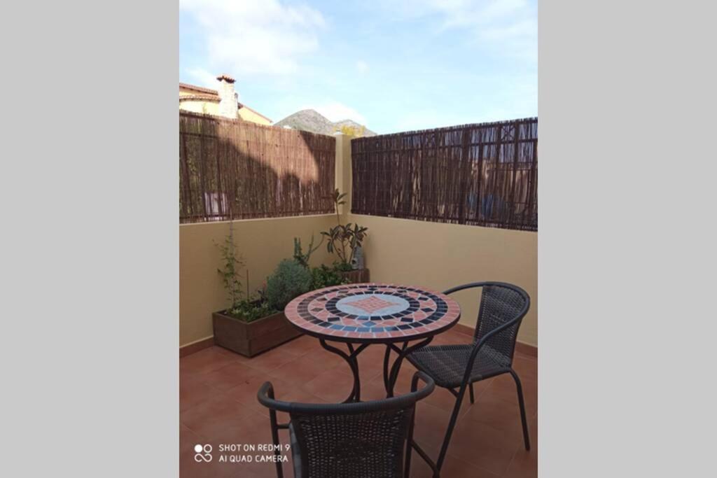Loft Alquiler Alcalali Apartment Luaran gambar
